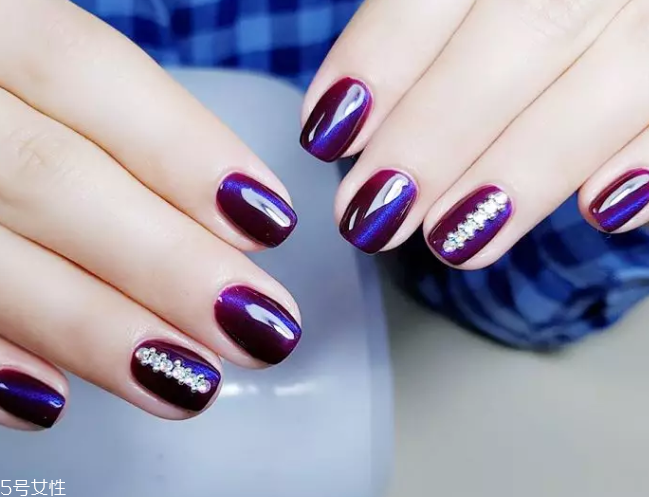 貓眼美甲最好看的顏色有哪些 這幾款誰涂誰是小魔女 貓眼美甲最好看的顏色有哪些 這幾款誰涂誰是小魔女