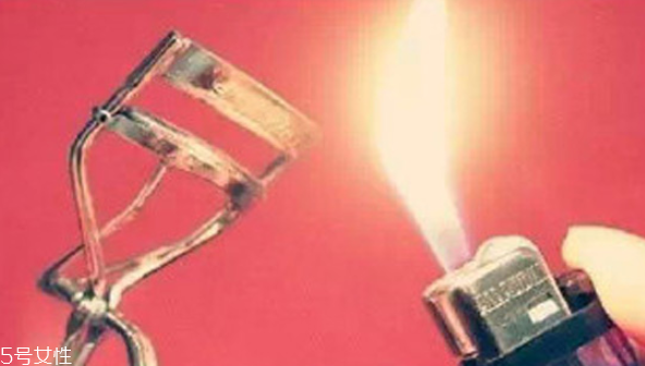 眼影盒里刷怎么用 基礎眼影刷使用方法