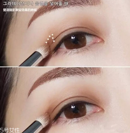 眼影盒里刷怎么用 基礎眼影刷使用方法