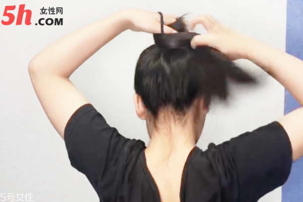 自己怎么扎丸子頭 自己怎么扎丸子頭