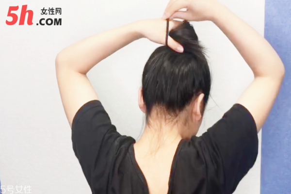 自己怎么扎丸子頭 自己怎么扎丸子頭