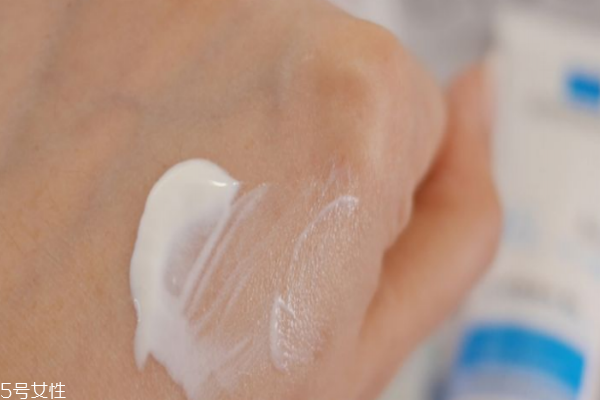 2019防曬霜哪個牌子好 臉部防曬和身體防曬推薦 2019防曬霜哪個牌子好 臉部防曬和身體防曬推薦