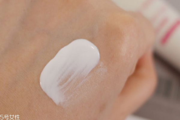 2019防曬霜哪個牌子好 臉部防曬和身體防曬推薦 2019防曬霜哪個牌子好 臉部防曬和身體防曬推薦