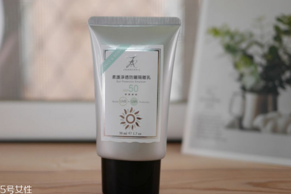 2019防曬霜哪個牌子好 臉部防曬和身體防曬推薦 2019防曬霜哪個牌子好 臉部防曬和身體防曬推薦