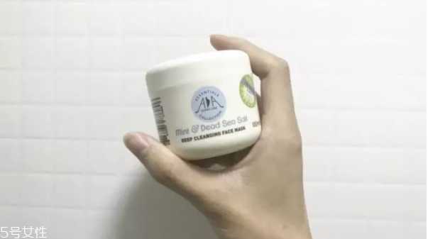 油痘皮適合的護(hù)膚品 油痘肌秋冬護(hù)膚品推薦 油痘皮適合的護(hù)膚品 油痘肌秋冬護(hù)膚品推薦