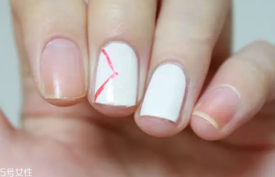 格紋光療美甲圖片 讓指尖的氣質(zhì)發(fā)光發(fā)熱 格紋光療美甲圖片 讓指尖的氣質(zhì)發(fā)光發(fā)熱