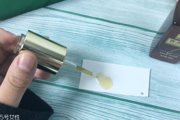 霸王育發(fā)液能生發(fā)嗎 霸王育發(fā)液用了頭癢怎么回事 霸王育發(fā)液能生發(fā)嗎 霸王育發(fā)液用了頭癢怎么回事