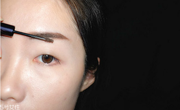 韓式粗平一字眉畫法圖解 最簡單的自己畫眉方法 韓式粗平一字眉畫法圖解 最簡單的自己畫眉方法