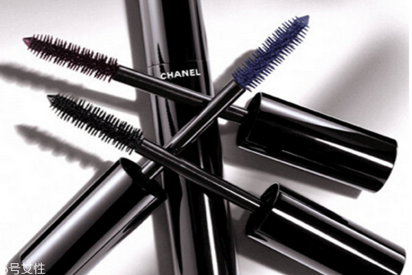 刷睫毛膏有什么壞處 經常涂睫毛膏的危害