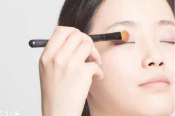 什么樣的睫毛膏不暈妝 防暈染的睫毛膏推薦 什么樣的睫毛膏不暈妝 防暈染的睫毛膏推薦