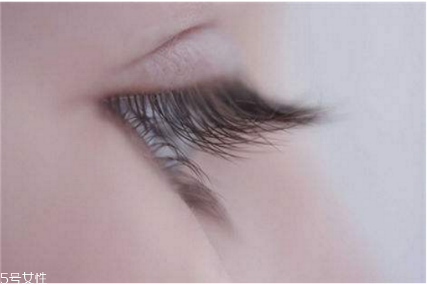 怎么樣讓睫毛變長(zhǎng) 使睫毛增長(zhǎng)的有效方法 怎么樣讓睫毛變長(zhǎng) 使睫毛增長(zhǎng)的有效方法