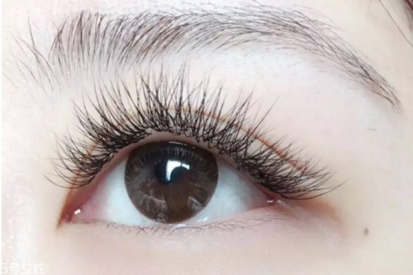 怎么樣讓睫毛變長(zhǎng) 使睫毛增長(zhǎng)的有效方法 怎么樣讓睫毛變長(zhǎng) 使睫毛增長(zhǎng)的有效方法