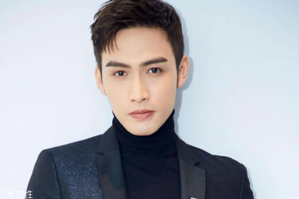 男神是怎么養(yǎng)成的，3分鐘速成法