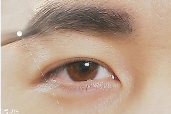 男生適合畫(huà)什么眉毛 男生修眉毛的步驟圖片 男生適合畫(huà)什么眉毛 男生修眉毛的步驟圖片