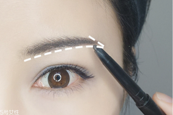 冬天化妝的正確步驟 冬天化妝順序 冬天化妝的正確步驟 冬天化妝順序