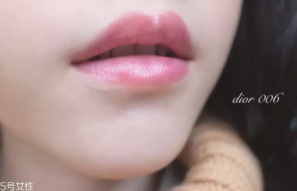 迪奧變色唇膏真假分辨 9張詳細(xì)對比圖 迪奧變色唇膏真假分辨 9張詳細(xì)對比圖
