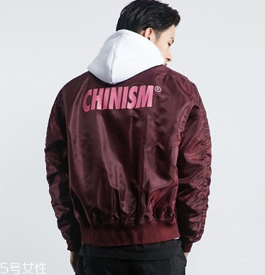 飛行外套怎么搭配 4個(gè)穿搭技巧大解析