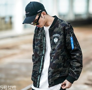 飛行外套怎么搭配 4個(gè)穿搭技巧大解析