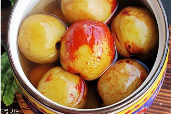 冬棗是熱性還是涼性 冬棗和紅棗的區(qū)別 冬棗是熱性還是涼性 冬棗和紅棗的區(qū)別