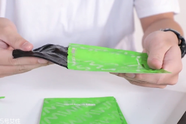 屈臣氏男士黑面膜怎么樣 1個(gè)月使用心得 屈臣氏男士黑面膜怎么樣 1個(gè)月使用心得