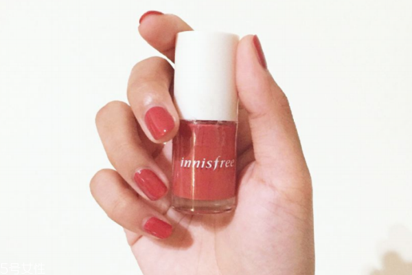 秋冬適合什么顏色的指甲油 秋冬色指彩選色指南 秋冬適合什么顏色的指甲油 秋冬色指彩選色指南