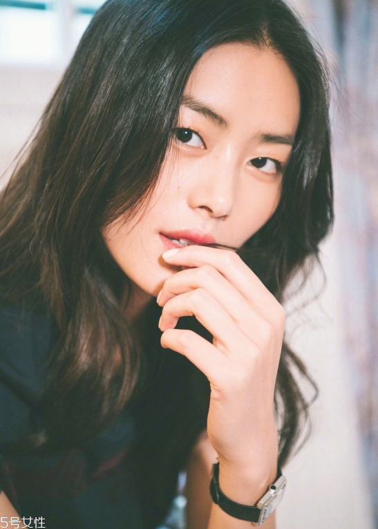 怎么畫眉毛顯臉小 pony示范圓臉眉毛畫法 怎么畫眉毛顯臉小 pony示范圓臉眉毛畫法