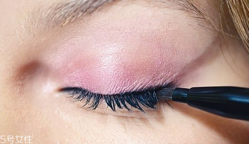 丹鳳眼怎么畫(huà)眼妝 丹鳳眼化妝教程 丹鳳眼怎么畫(huà)眼妝 丹鳳眼化妝教程