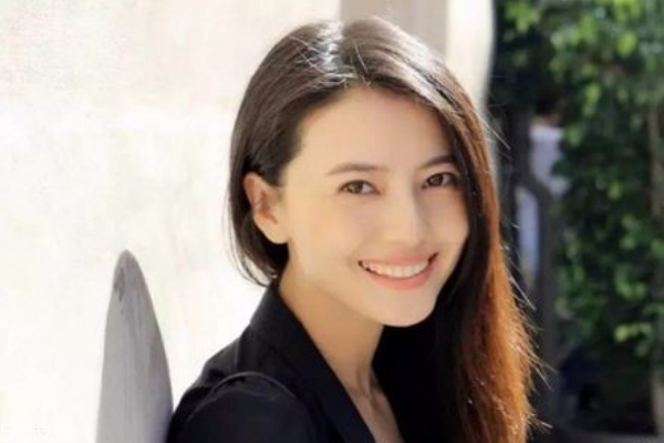 皮膚偏黃偏黑適合什么顏色口紅 皮膚偏黃偏黑口紅顏色 皮膚偏黃偏黑適合什么顏色口紅 皮膚偏黃偏黑口紅顏色