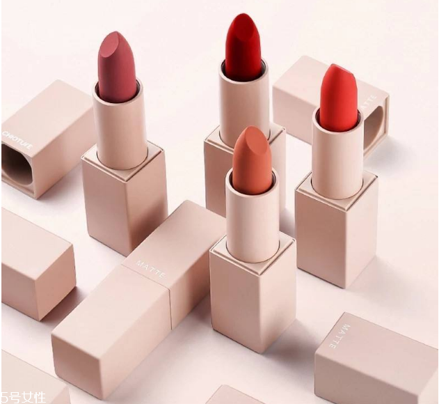 皮膚偏黃偏黑適合什么顏色口紅 皮膚偏黃偏黑口紅顏色 皮膚偏黃偏黑適合什么顏色口紅 皮膚偏黃偏黑口紅顏色