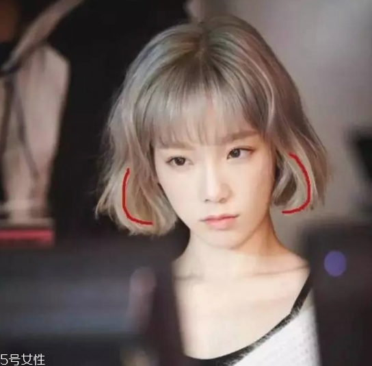 長卷發(fā)怎樣扎好看圖解 女生好看中長卷發(fā)圖片 長卷發(fā)怎樣扎好看圖解 女生好看中長卷發(fā)圖片