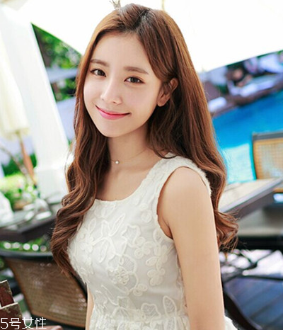 好看的韓國(guó)女生卷發(fā)發(fā)型 韓式長(zhǎng)卷發(fā)發(fā)型圖片 好看的韓國(guó)女生卷發(fā)發(fā)型 韓式長(zhǎng)卷發(fā)發(fā)型圖片