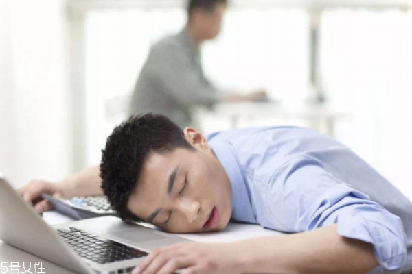 冬季午休如何睡精神才最好?午休小常識(shí) 冬季午休如何睡精神才最好?午休小常識(shí)