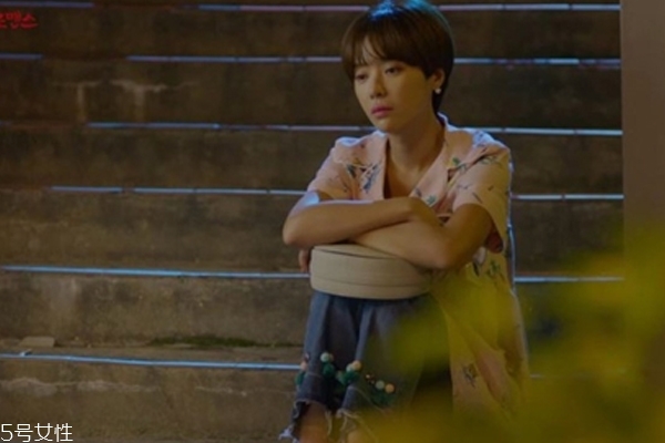 睡衣款襯衫怎么搭配 看看韓妞怎么穿 睡衣款襯衫怎么搭配 看看韓妞怎么穿