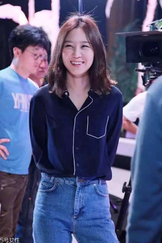 睡衣款襯衫怎么搭配 看看韓妞怎么穿 睡衣款襯衫怎么搭配 看看韓妞怎么穿