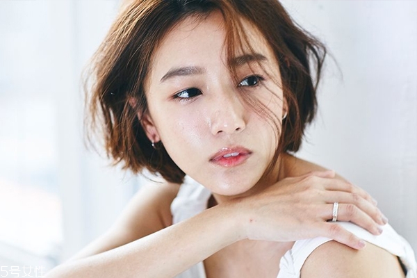 痘痘肌膚怎么卸妝 3個原則卸得干凈不傷膚 痘痘肌膚怎么卸妝 3個原則卸得干凈不傷膚