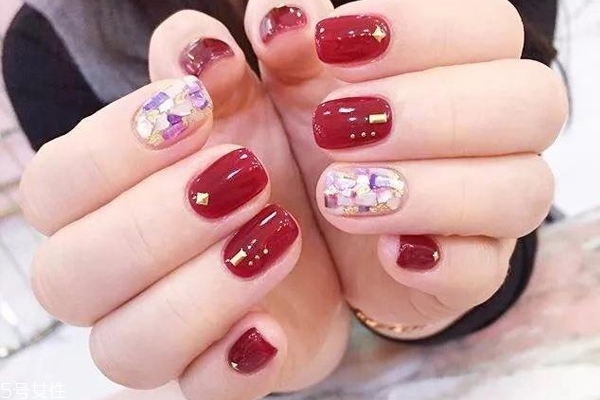 優(yōu)雅新娘美甲圖片 這幾款優(yōu)雅從容氣質(zhì)出塵 優(yōu)雅新娘美甲圖片 這幾款優(yōu)雅從容氣質(zhì)出塵