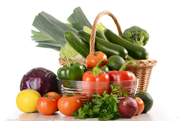 冬天干燥吃什么好 冬天干燥喝什么湯好 冬天干燥吃什么好 冬天干燥喝什么湯好