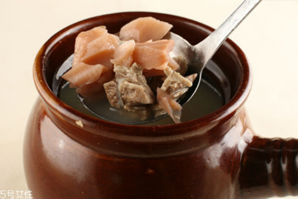 蓮藕排骨湯作用與營養(yǎng)價(jià)值功效 蓮藕排骨湯作用與營養(yǎng)價(jià)值功效