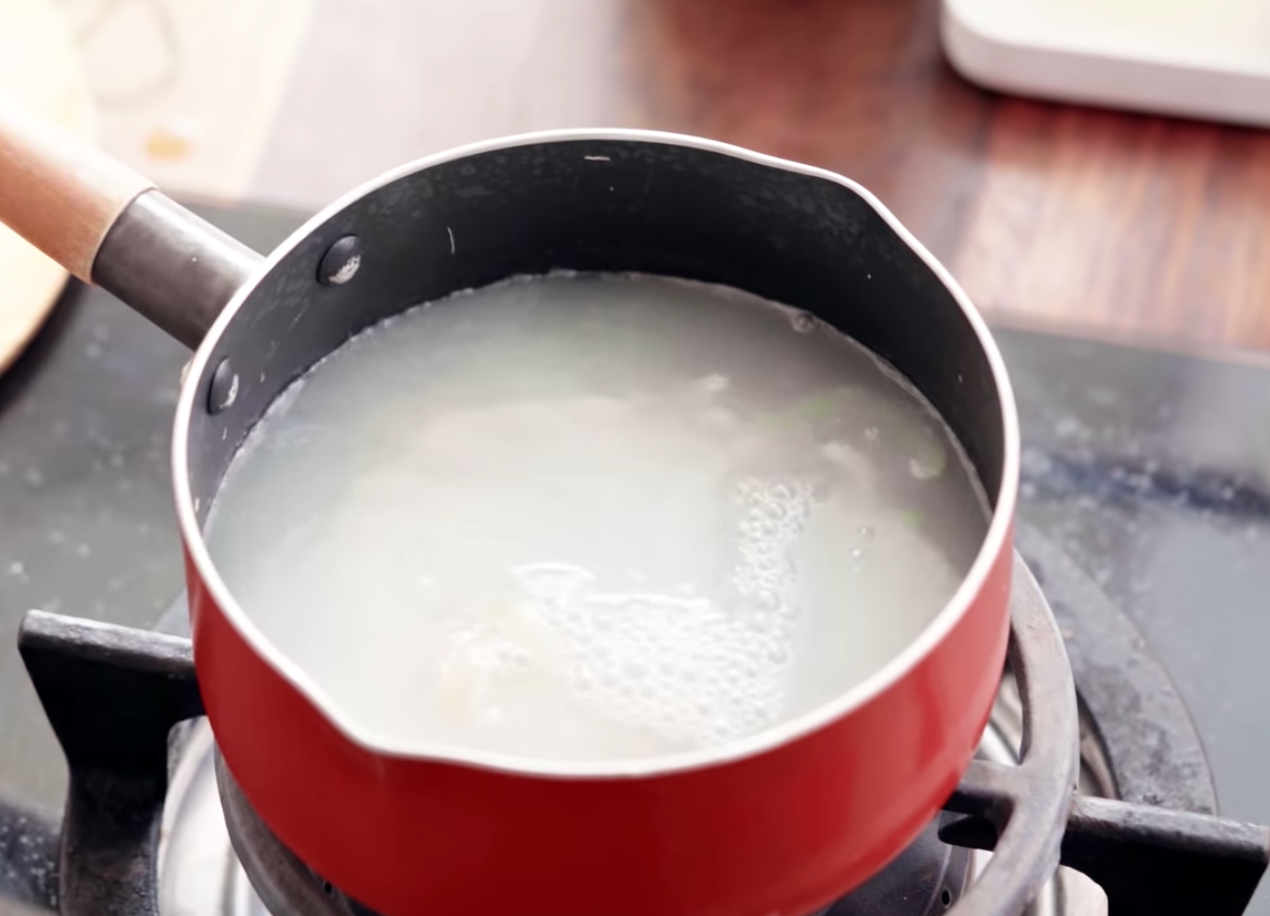 生煎包多汁的做法和配方圖解 生煎包多汁的做法和配方圖解