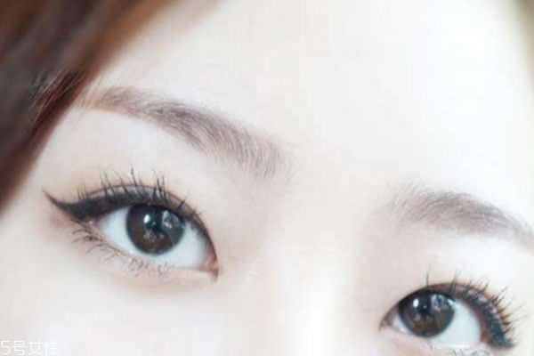 韓式一字眉怎么修 溫柔一字眉畫法 韓式一字眉怎么修 溫柔一字眉畫法