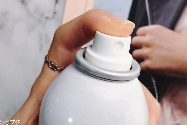 雅漾噴霧適合高中生嗎 雅漾噴霧心得 雅漾噴霧適合高中生嗎 雅漾噴霧心得