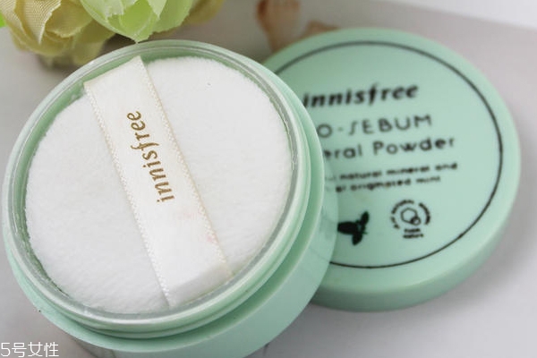 悅詩(shī)風(fēng)吟散粉適合干皮嗎 悅詩(shī)風(fēng)吟散粉防水嗎 悅詩(shī)風(fēng)吟散粉適合干皮嗎 悅詩(shī)風(fēng)吟散粉防水嗎