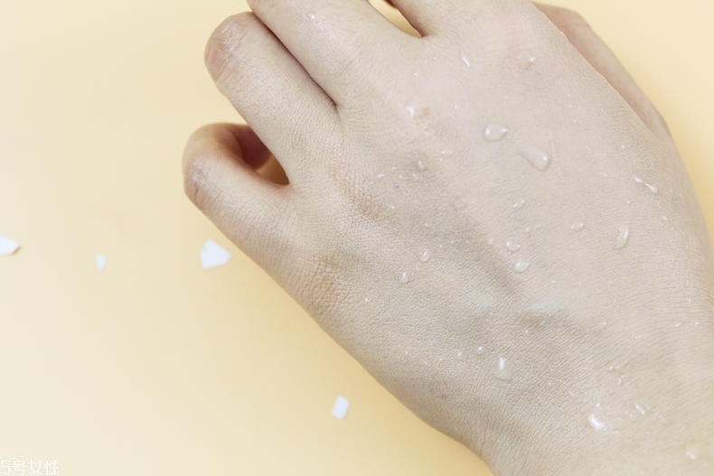 kiss me bb霜保質(zhì)期多久 kiss me bb霜評測 kiss me bb霜保質(zhì)期多久 kiss me bb霜評測