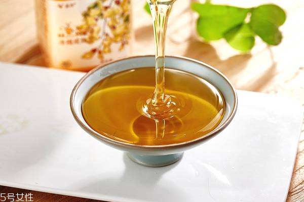 蜂蜜洗臉有用嗎 過敏臉可以嘗試 蜂蜜洗臉有用嗎 過敏臉可以嘗試