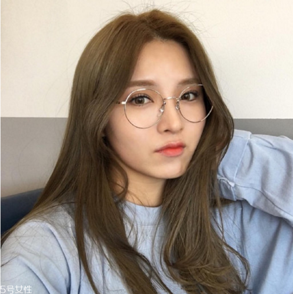 冬天頭發(fā)怎么扎好看 冬天短發(fā)好還是長(zhǎng)發(fā)好 冬天頭發(fā)怎么扎好看 冬天短發(fā)好還是長(zhǎng)發(fā)好