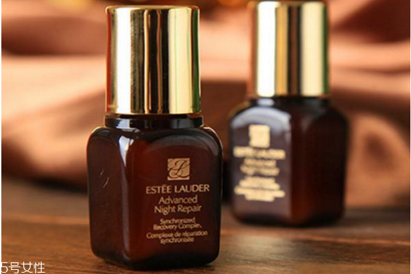 抗皺精華怎么使用 抗皺精華素使用方法 抗皺精華怎么使用 抗皺精華素使用方法