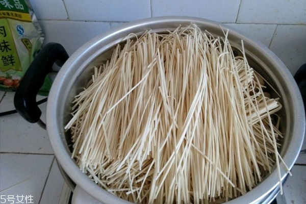 怎么挑選干面條 干面條選購高招 怎么挑選干面條 干面條選購高招