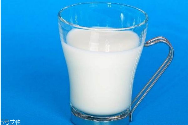 牛奶和雞蛋能一起吃嗎 牛奶不能和什么一起吃 牛奶和雞蛋能一起吃嗎 牛奶不能和什么一起吃