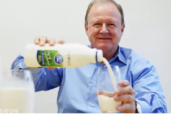 a2牛奶為什么這么貴 a2牛奶適合什么年齡 a2牛奶為什么這么貴 a2牛奶適合什么年齡