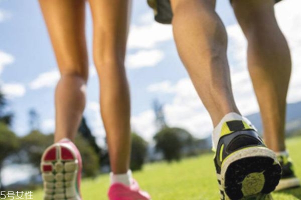 腳扭了怎么處理 快速消腫的辦法 腳扭了怎么處理 快速消腫的辦法